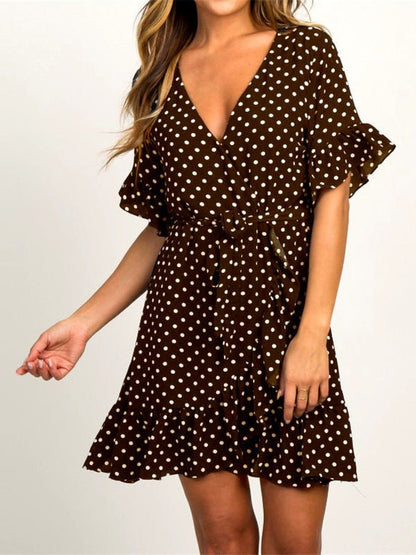 Gracefully Styled Dress for Any Occasion