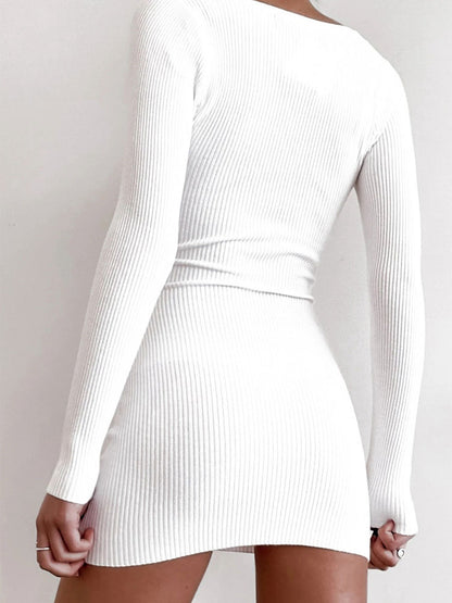 Effortlessly Elegant Sweater with a Timeless Design