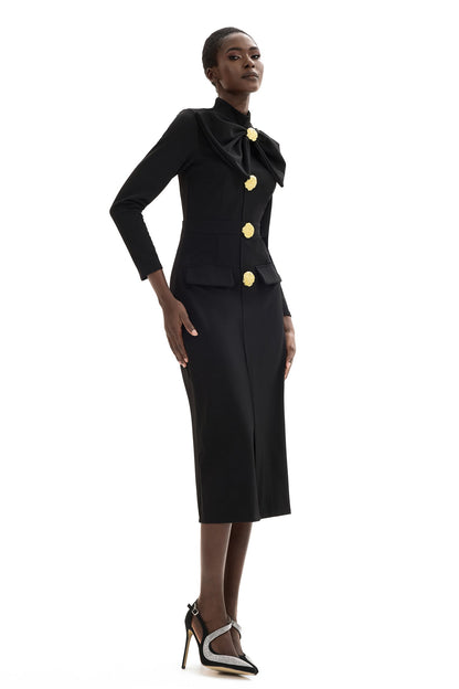 Beautifully Crafted Dress in a Classic Style