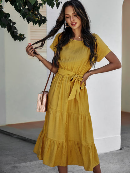 Effortlessly Elegant Dress with a Timeless Design