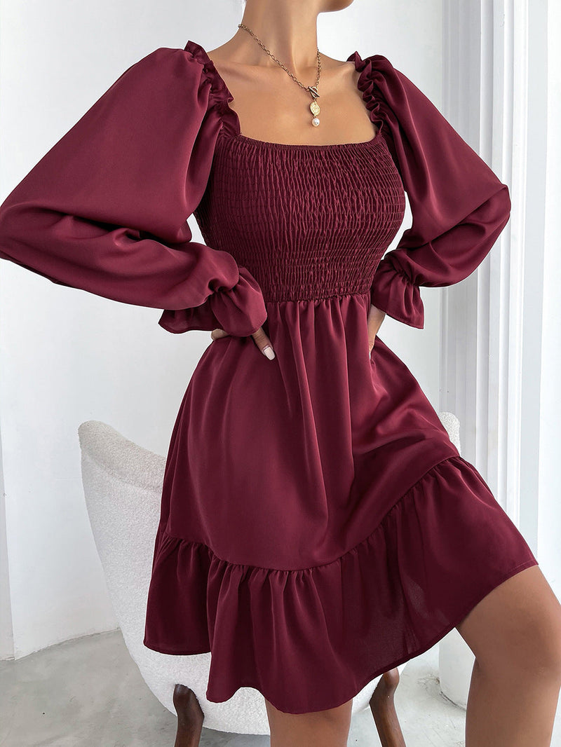 Effortlessly Elegant Dress with a Timeless Design