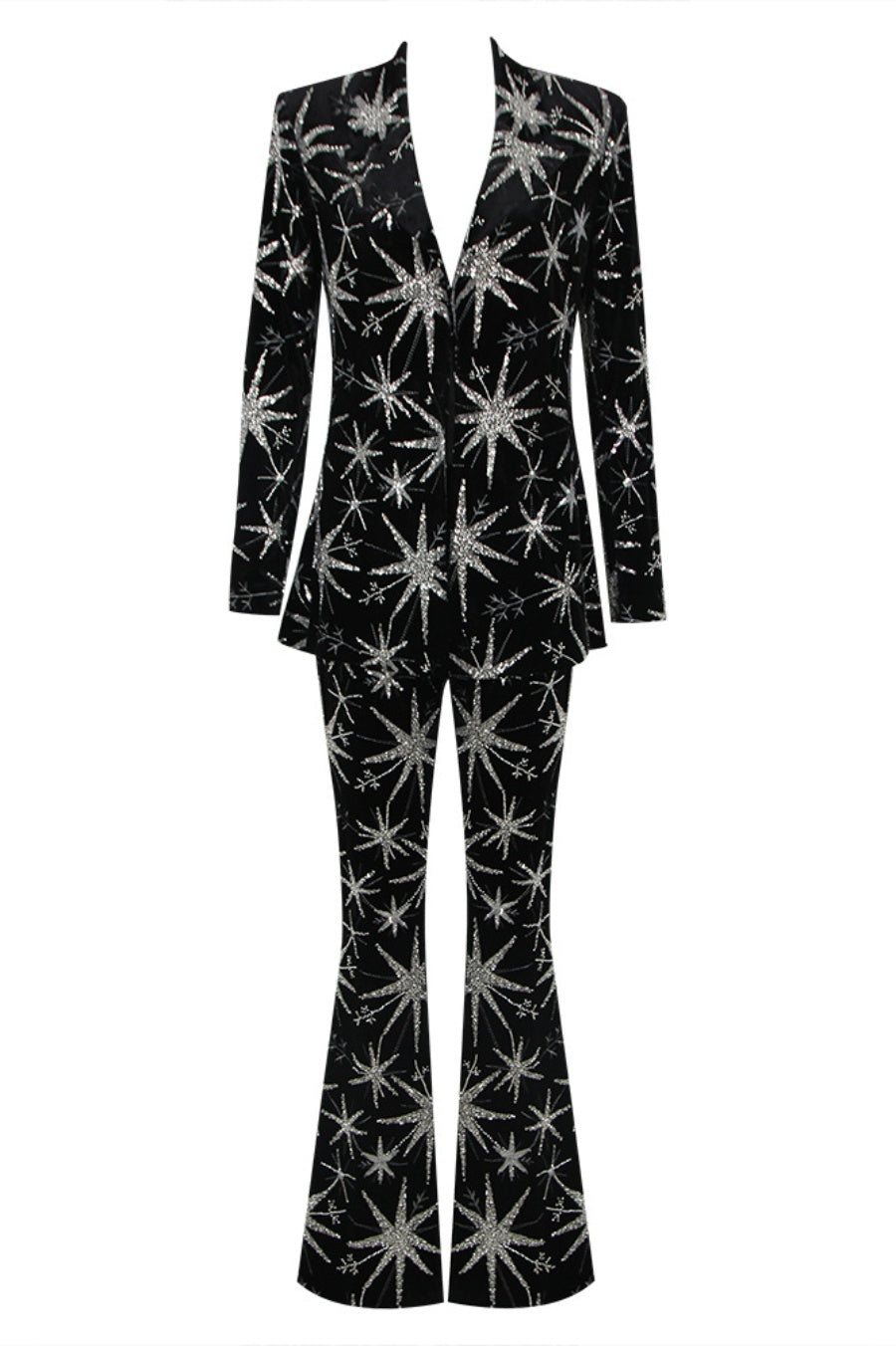 Well Tailored Garment with a Graceful Silhouette