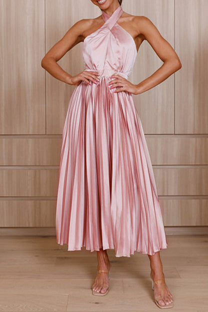 Sophisticated Dress with a Clean Classic Look