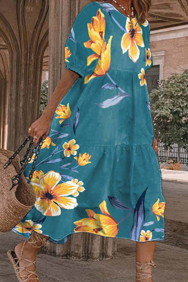 Classic Vintage Dress with a Flattering Fit