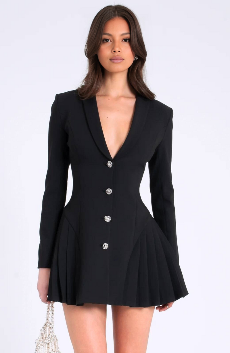 Sophisticated Dress with a Clean Classic Look