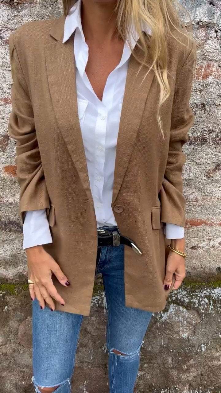 Elegantly Styled Jacket for Everyday Wear