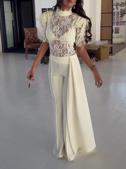 Effortlessly Elegant Pants with a Timeless Design