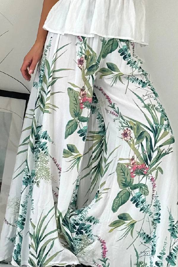 Elegantly Styled Pants for Everyday Wear
