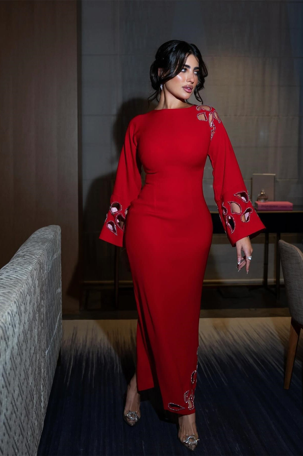 Beautifully Crafted Dress in a Classic Style