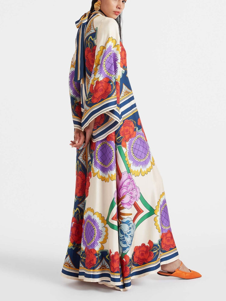 Classic Vintage & Enduringly Stylish Dress