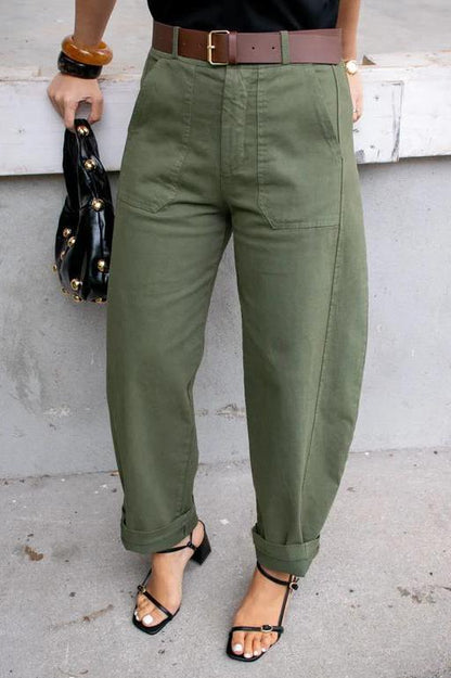 Well Tailored Pants with a Graceful Silhouette
