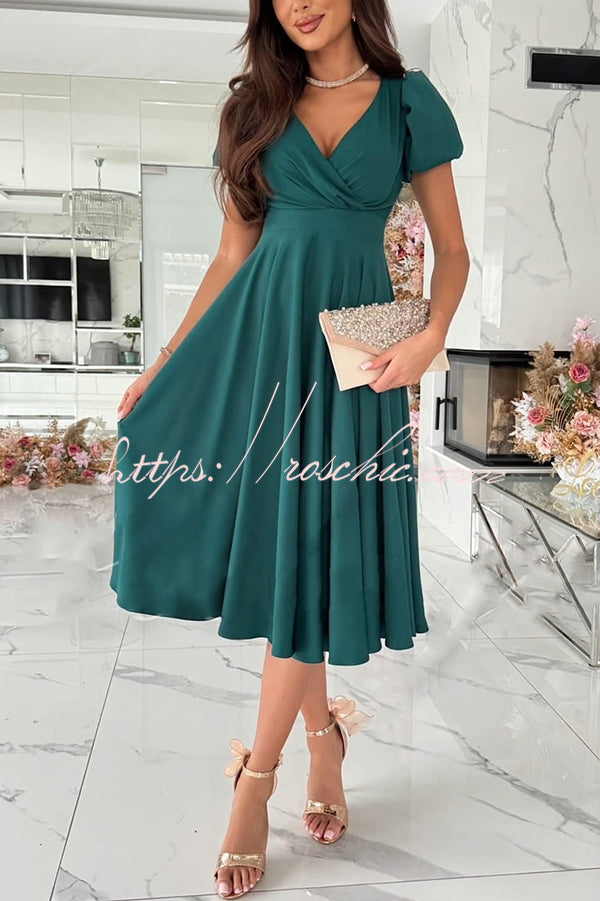 Gracefully Styled Dress for Any Occasion
