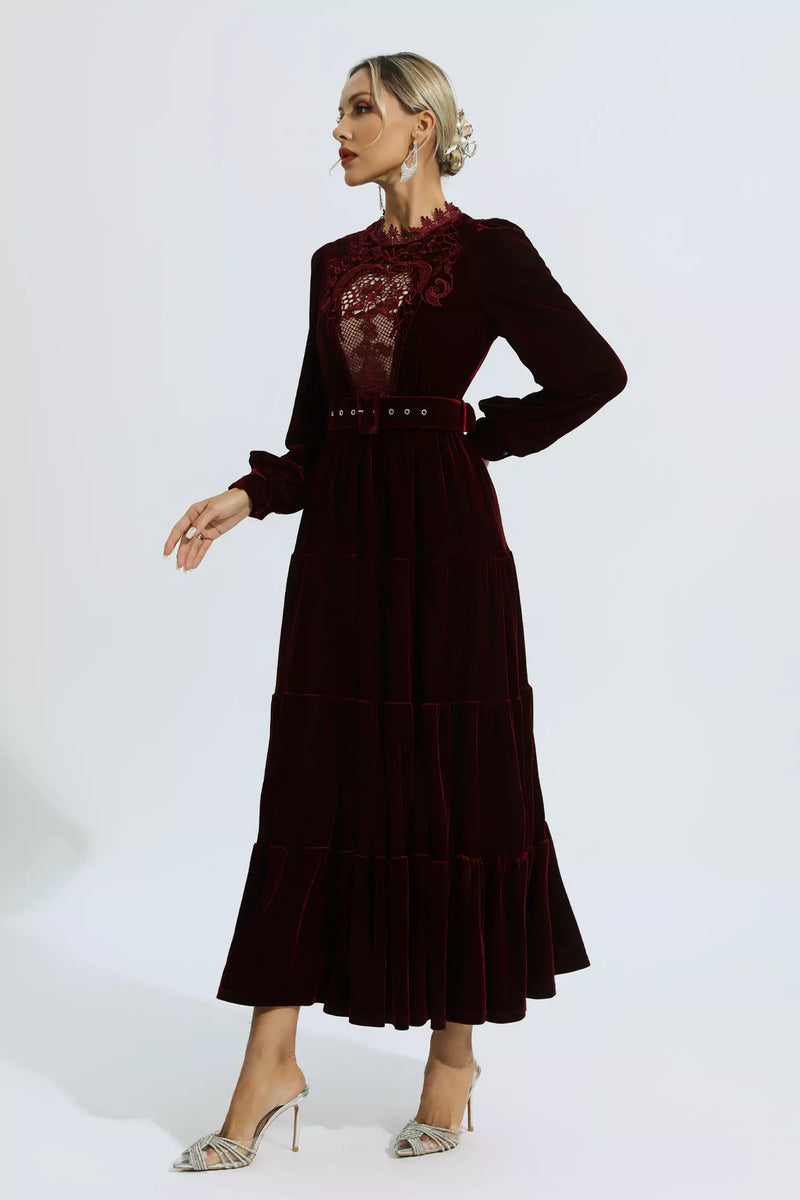 Classic Vintage & Enduringly Stylish Dress