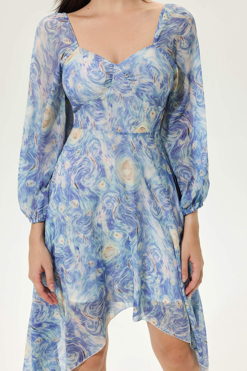 Gracefully Styled Dress for Any Occasion