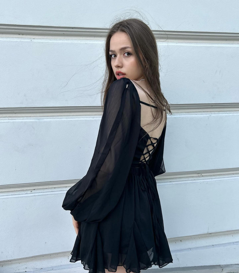 Gracefully Styled Dress for Any Occasion