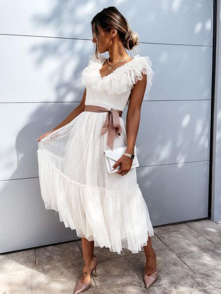Beautifully Crafted Dress in a Classic Style