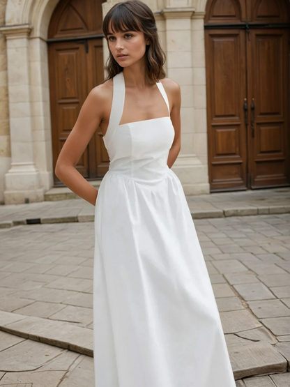 Beautifully Finished Dress in a Timeless Design