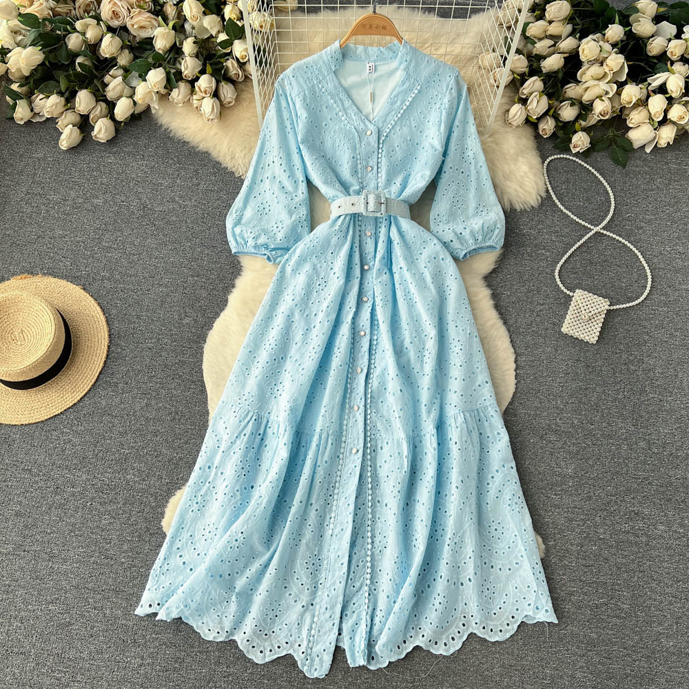 Sophisticated Dress with a Clean Classic Look