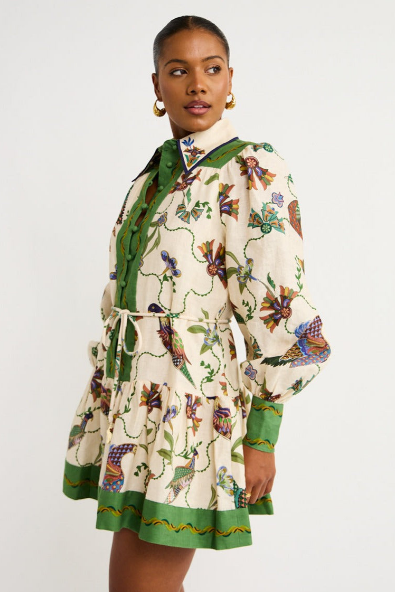 Classic Vintage Dress with a Flattering Fit