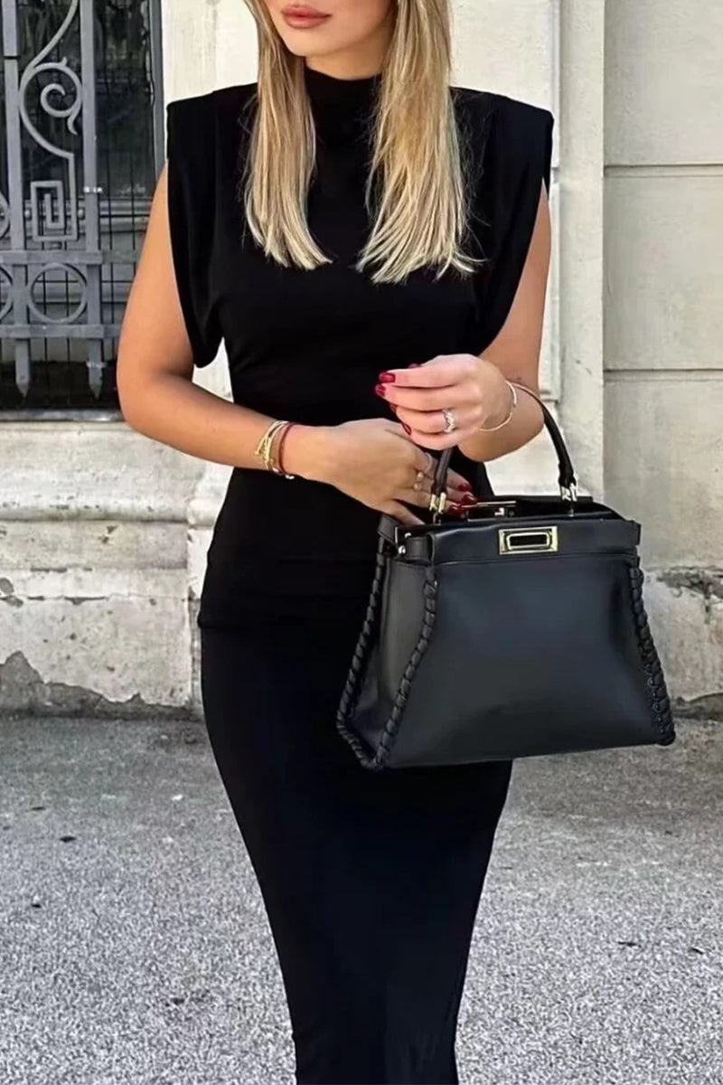 Sophisticated Dress with a Clean Classic Look