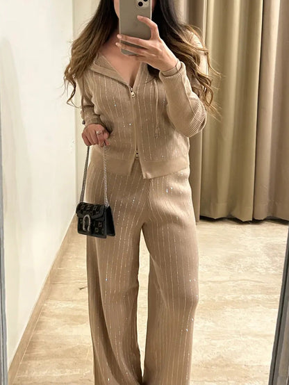 Well Tailored Cardigan with a Graceful Silhouette