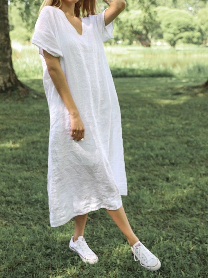 Classic Vintage Dress with a Flattering Fit