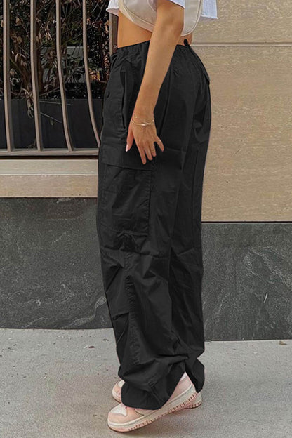 Well Tailored Pants with a Graceful Silhouette