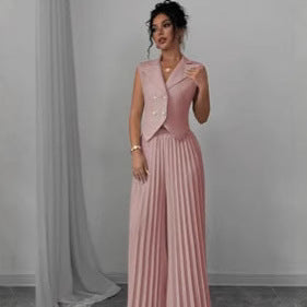 Effortlessly Elegant Pants with a Timeless Design