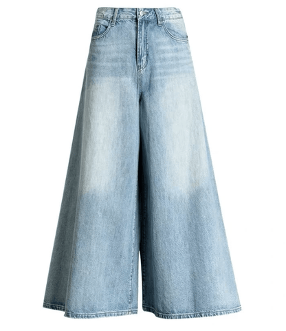Effortlessly Elegant Garment with a Timeless Design