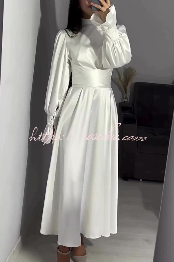 Beautifully Crafted Dress in a Classic Style