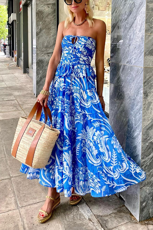 Effortlessly Elegant Dress with a Timeless Design