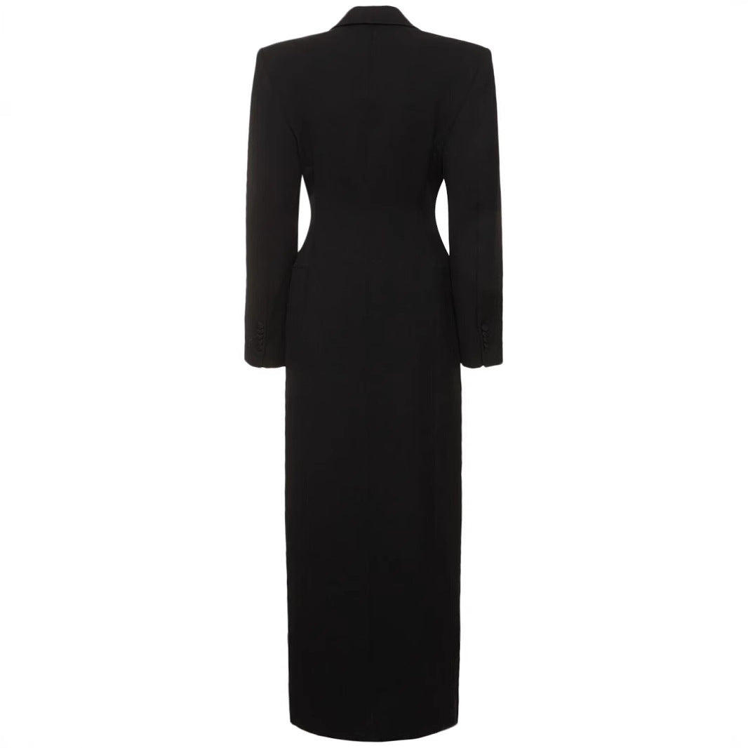 A Vintage Style Coat with Delicate Timeless Details