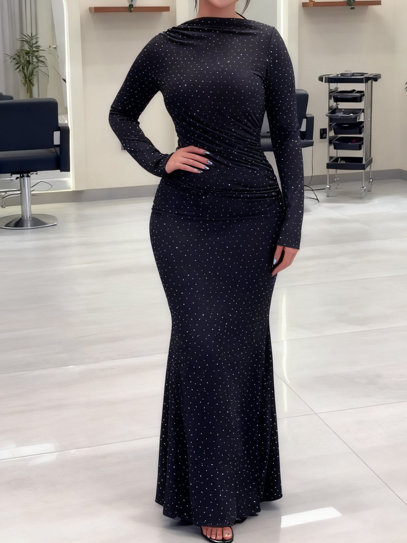 Effortlessly Elegant Dress with a Timeless Design