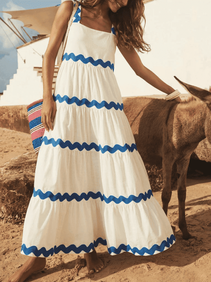 Classic Vintage Dress with a Flattering Fit