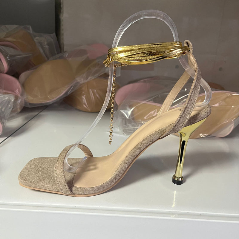 Chic Orthopedic Heels with Unique Design