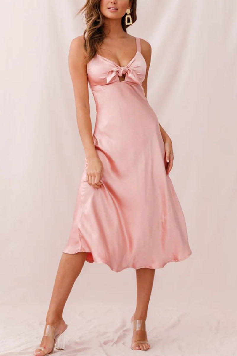 Beautifully Finished Dress in a Timeless Design