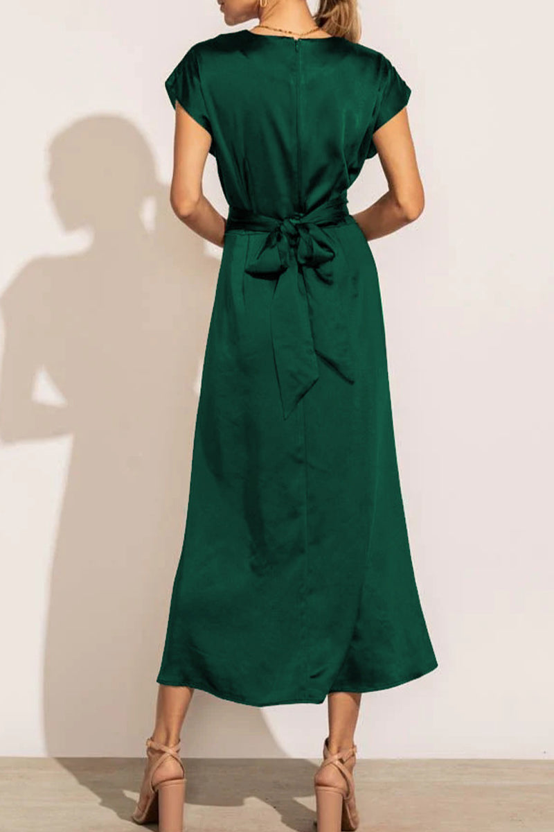 Polished Dress with an Effortless Classic Look