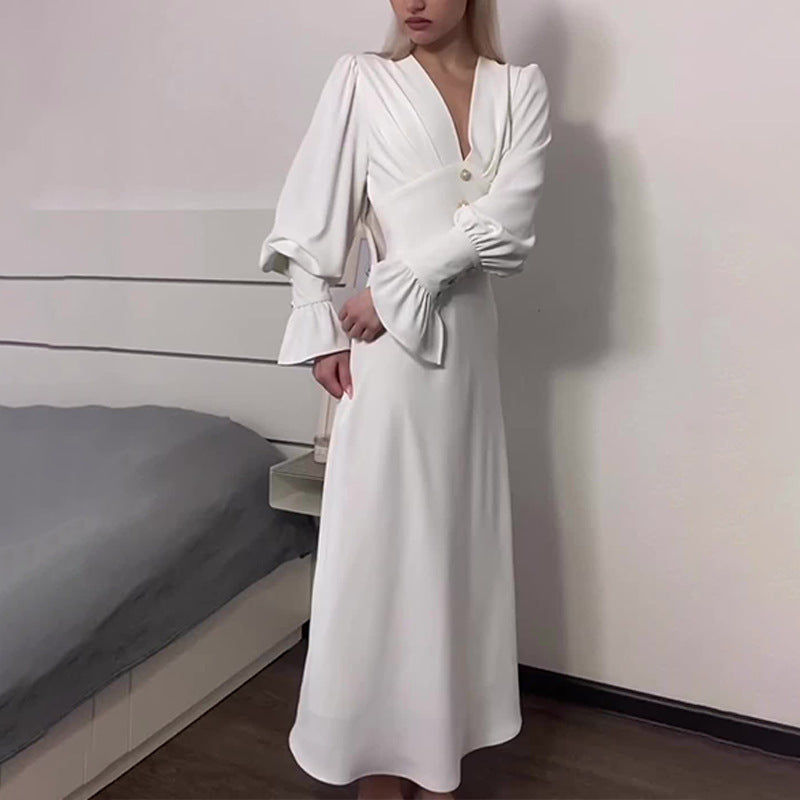 Sophisticated Dress with a Clean Classic Look