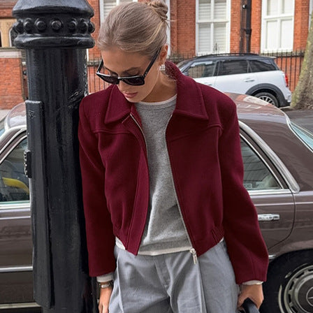 Effortlessly Elegant Jacket with a Timeless Design