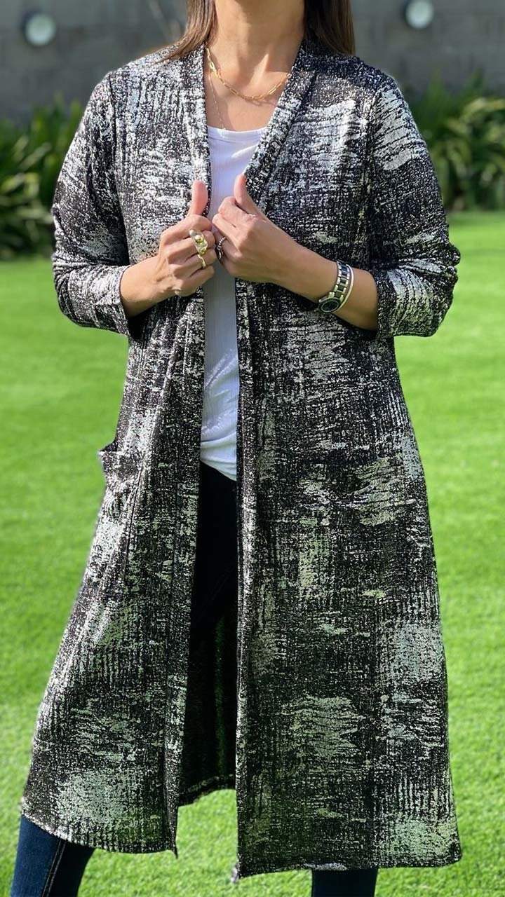 Classic Vintage Cardigan with a Flattering Fit