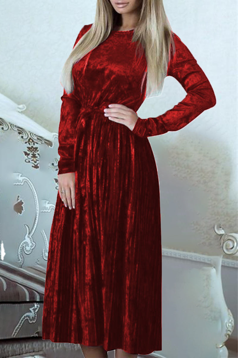 Beautifully Crafted Dress in a Classic Style