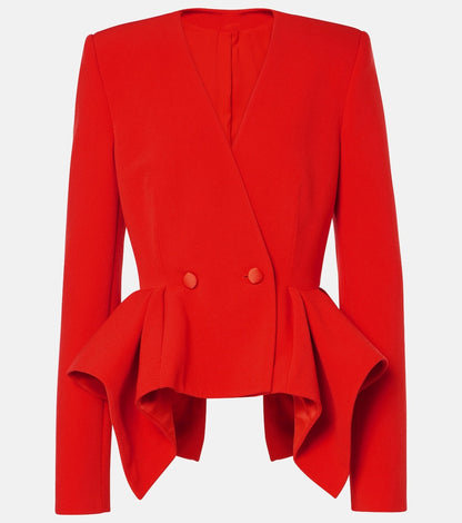 Effortlessly Elegant Garment with a Timeless Design