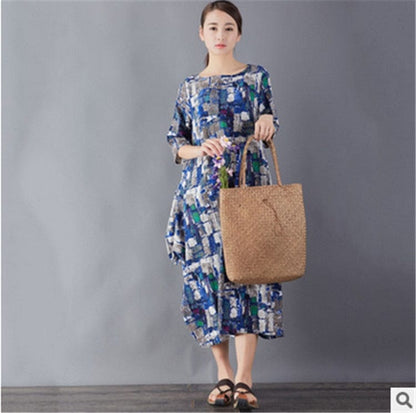 Classic Vintage Dress with a Flattering Fit