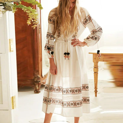 Classic Vintage & Enduringly Stylish Dress