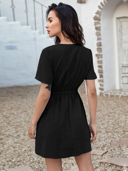 Gracefully Styled Dress for Any Occasion