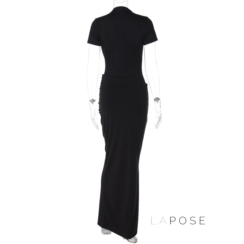 Beautifully Finished Dress in a Timeless Design