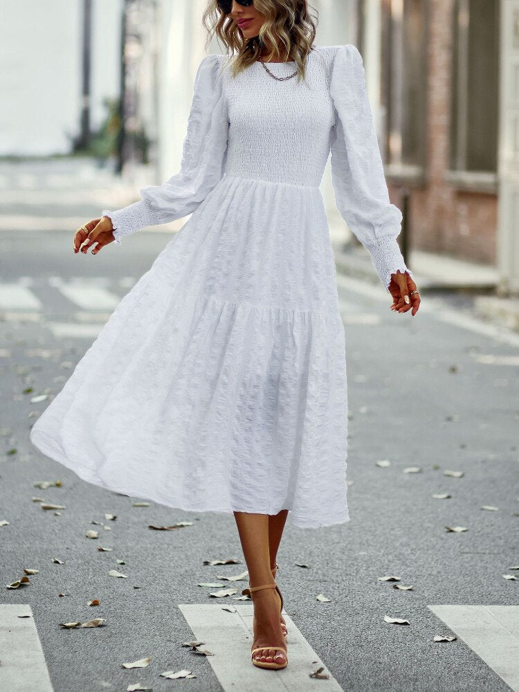 Sophisticated Dress with a Clean Classic Look