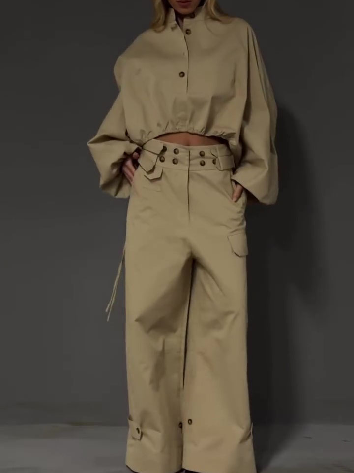 Sophisticated Pants with a Clean Classic Look