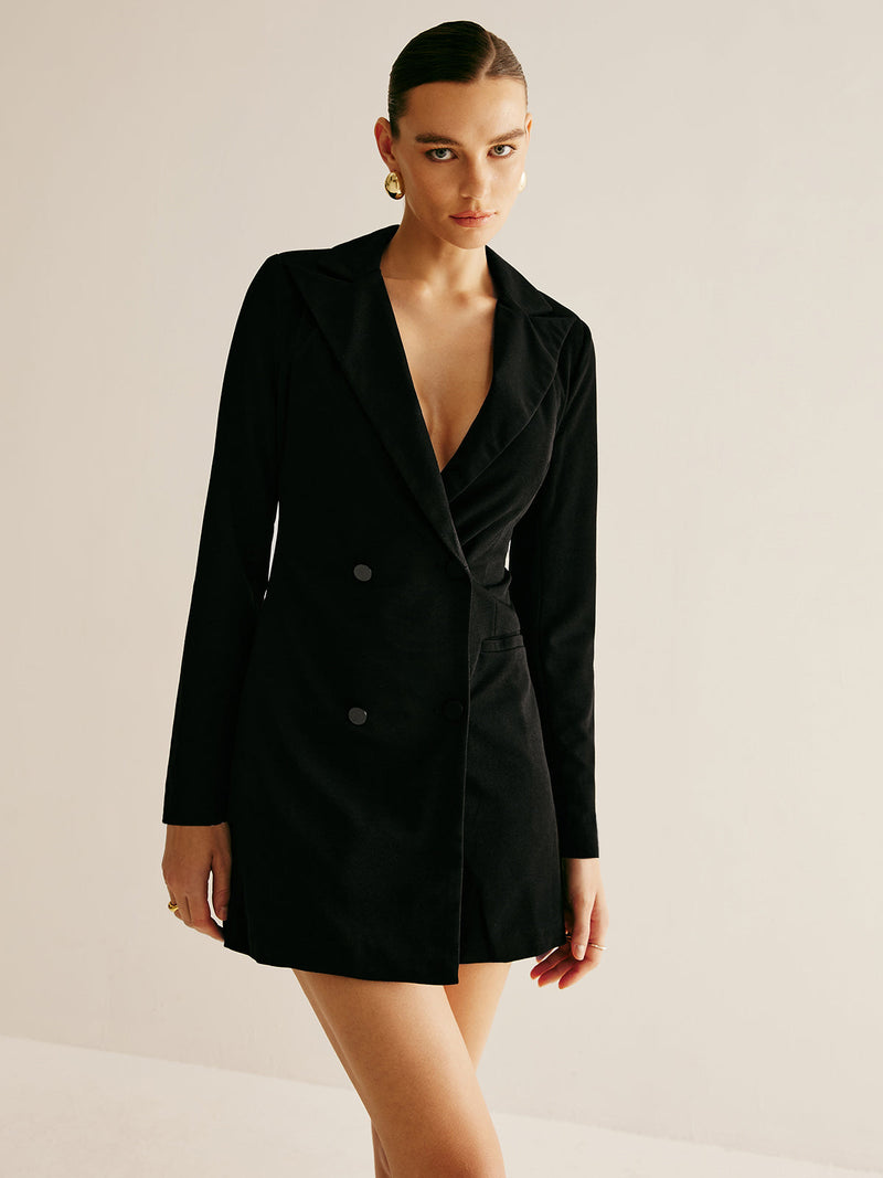 Polished Dress with an Effortless Classic Look