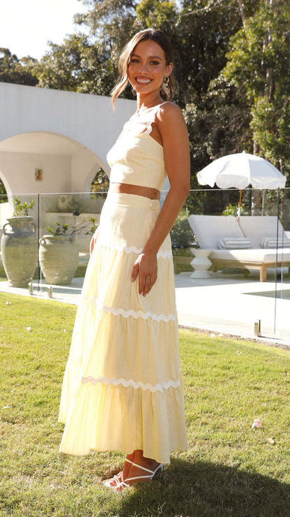 Classic Vintage Garment with a Flattering Fit